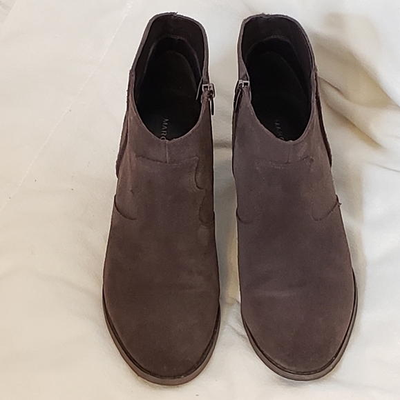 Marc Fisher Brown Stephani Suede Booties Bohemian Ankle Designer Summer Fall - Picture 2 of 16